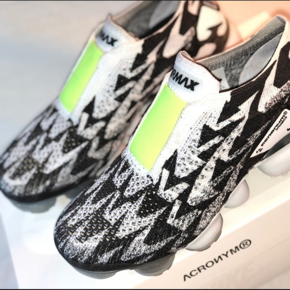 NIKE X ACRONYM AIR VAPORMAX MOC - SIZE 5.5